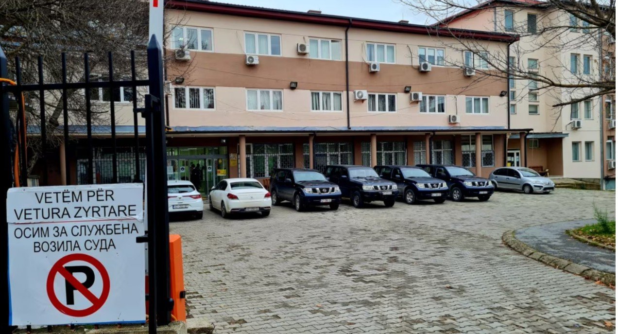 Gjykatat në veri ende pa gjyqtarë e prokurorë serbë: A ka zgjidhje?