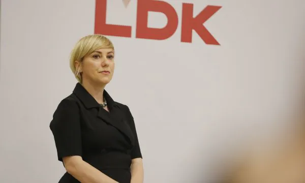 Nisma për largimin e Abdixhikut, Sibel Halimi: Unë nuk e kam nënshkruar