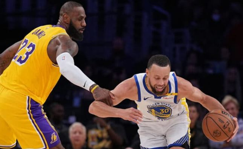 E ardhmja e LeBron ende në dilemë