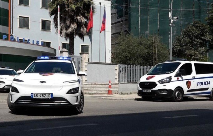 Në kërkim për vrasje dhe pjesëmarrje në organizatë kriminale, dy të arrestuar në Durrës. Pas hekurave dhe…
