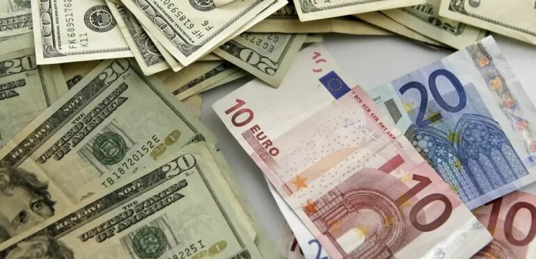Kursi i këmbimit valutor për sot/ Ja si këmbehen euro, dollari dhe paundi