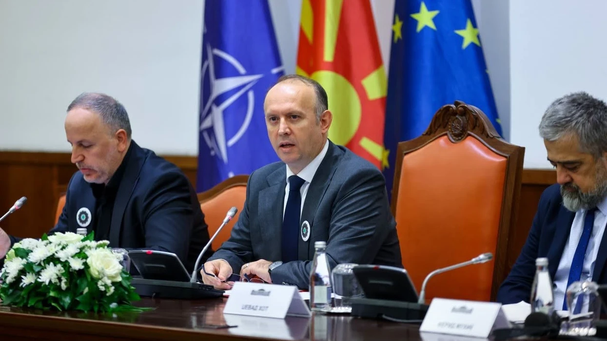 Kuvendi i RMV-së bënë homazhe për viktimat e Srebrenicës: 