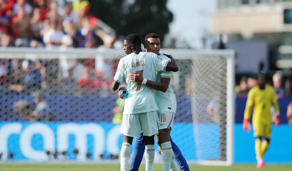 Mbappe dhe Dembele barazojnë rekordin e Ronaldos dhe Rivaldos në Botëror