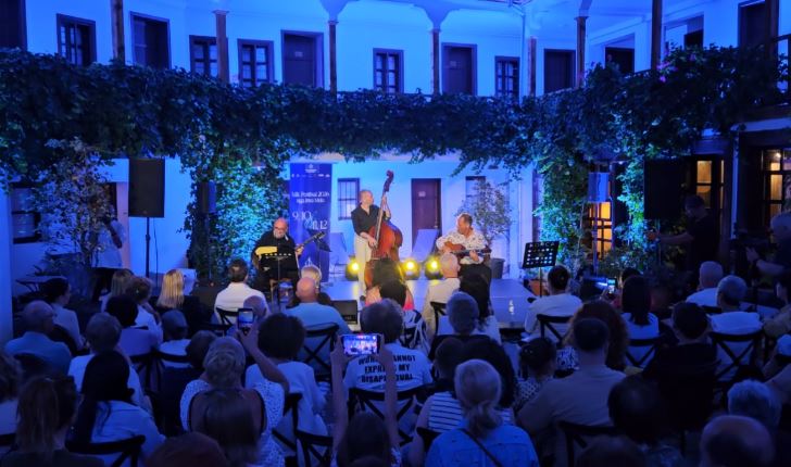 “Mik Festival” në Korçë, çel siparin edicioni i nëntë me artistë shqiptarë dhe ndërkombëtarë