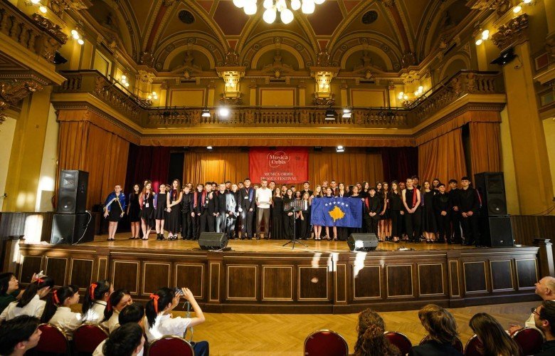 Nga Praga, Orkestra `Amadeus` i sjell Kosovës medaljen e artë