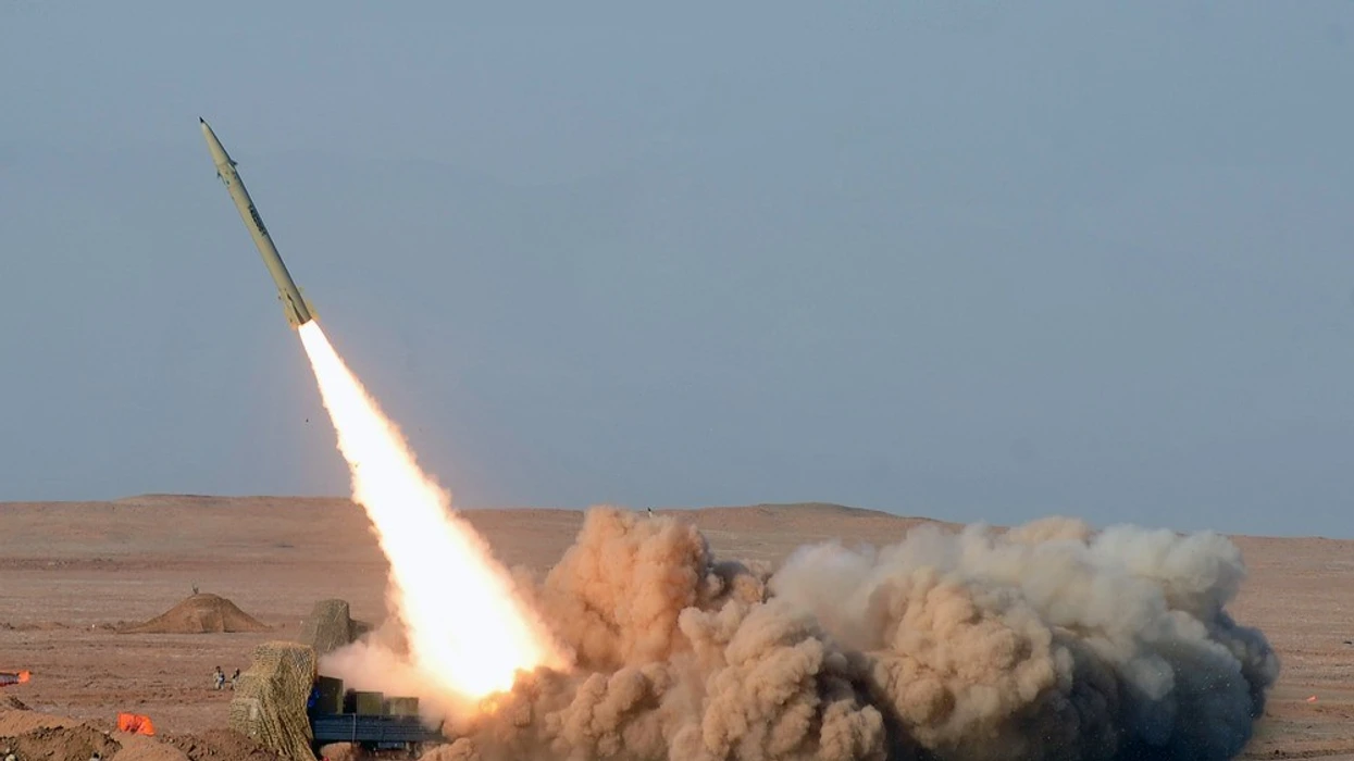 Irani nis sulme me raketa në të gjithë Gjirin Persik - cilat vende u shënjestruan?