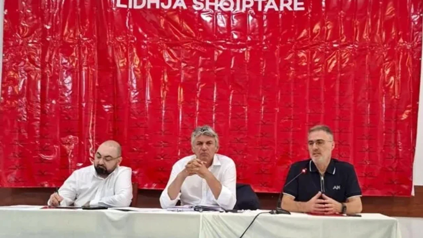 Lidhja Shqiptare mbajti Kuvendin e parë  u zgjodh kryesia e re e partisë