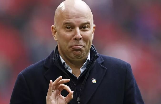 Arne Slot merr drejtimin e kombëtares së njohur?