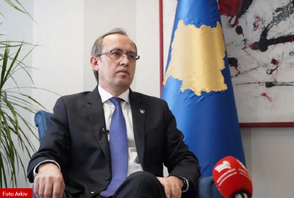 ​Hoti: Kosova po mbetet prapa në raportet me SHBA-në, Serbia po forcon bashkëpunimin strategjik