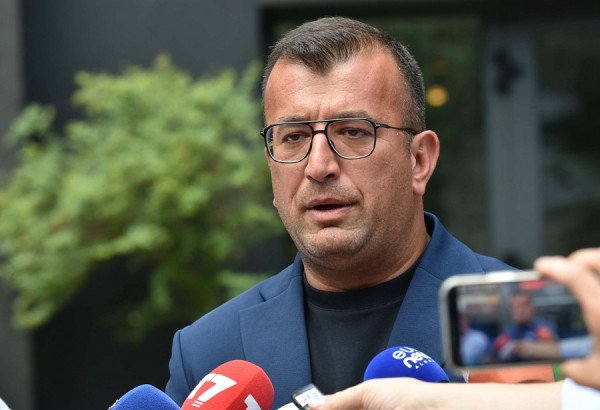 Çfarë do të ndodhë, a do të shkarkohet Abdixhiku, ja çfarë thotë sekretari i LDK-së  