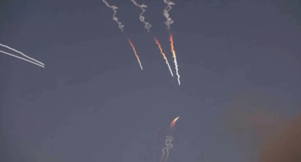 Jordania thotë se rrëzoi disa raketa iraniane që synonin një bazë amerikane
