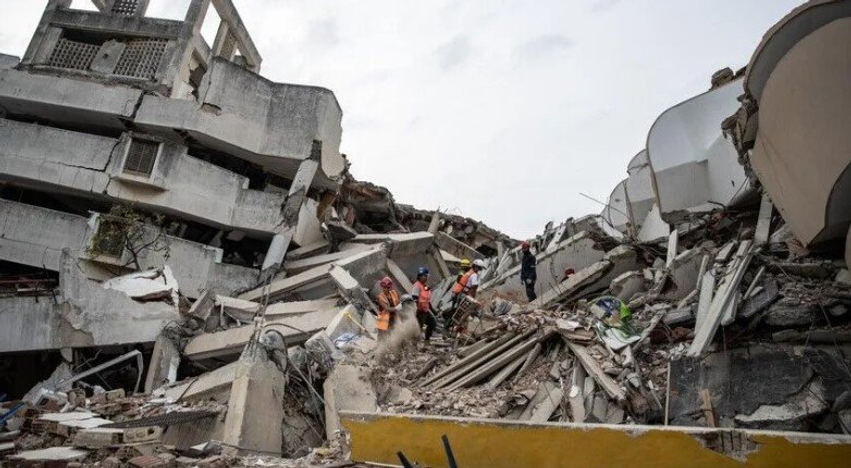 Numri i të vdekurve nga tërmetet në Venezuelë rritet në 4,734
