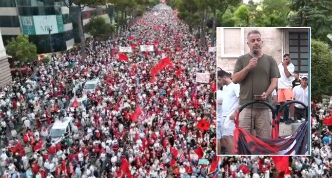 “Ka lindur një shpresë e madhe!” – Aktivisti Tepelena: Qytetarët janë ngritur për të shporrur regjimin!