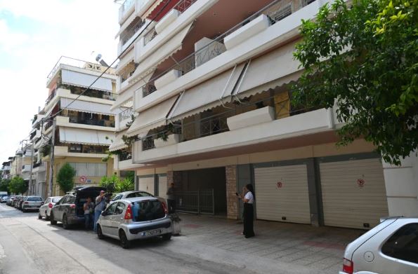 Triller në Greqi, çifti i të rinjve gjendet pajetë brenda makinës në garazhin e shtëpisë! Ja për çfarë dyshohet