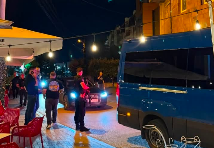 Tentim vrasja në Pejë: Zbulohet krejt çka gjeti Policia, kapen mbi 100 fishekë 