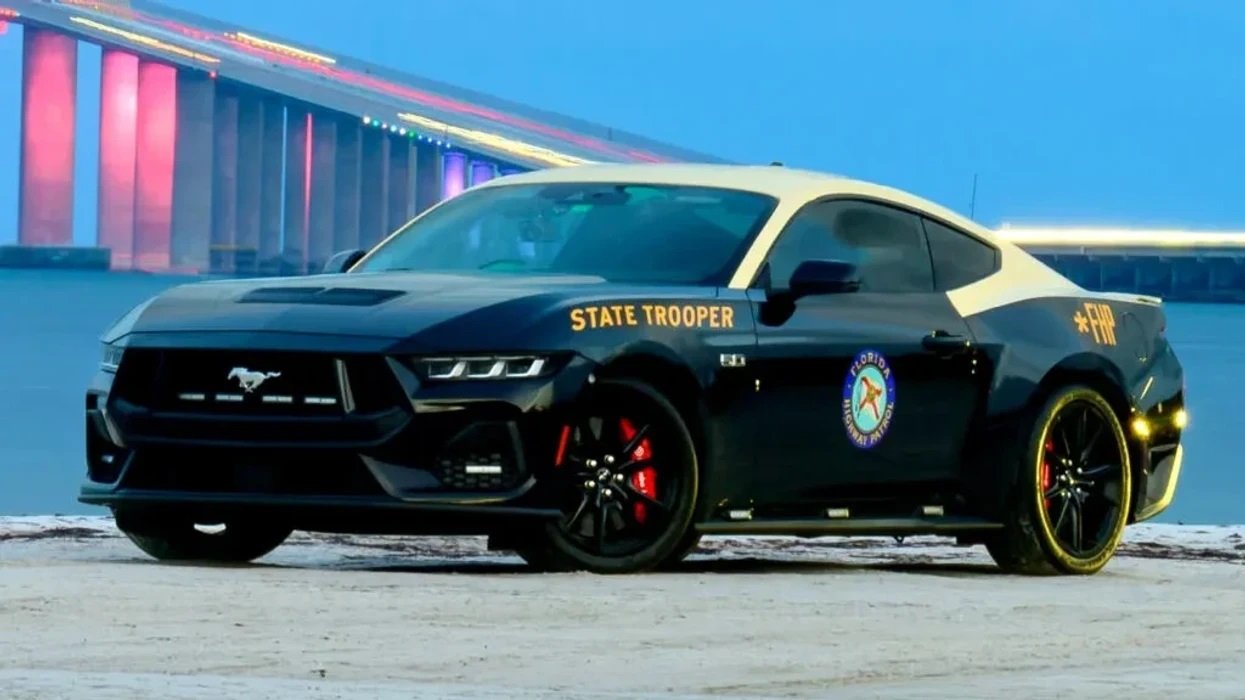 Veturat e policisë amerikane kanë konkursin e tyre të bukurisë, dhe një shtet e zotëron atë