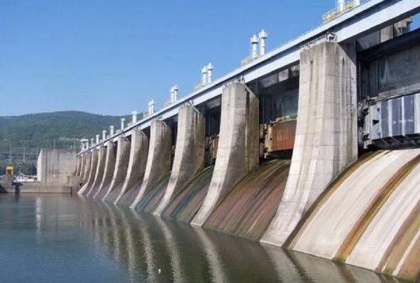 ​Rritet prodhimi i bruto i energjisë nga hidrocentralet, bie ai i thëngjillit