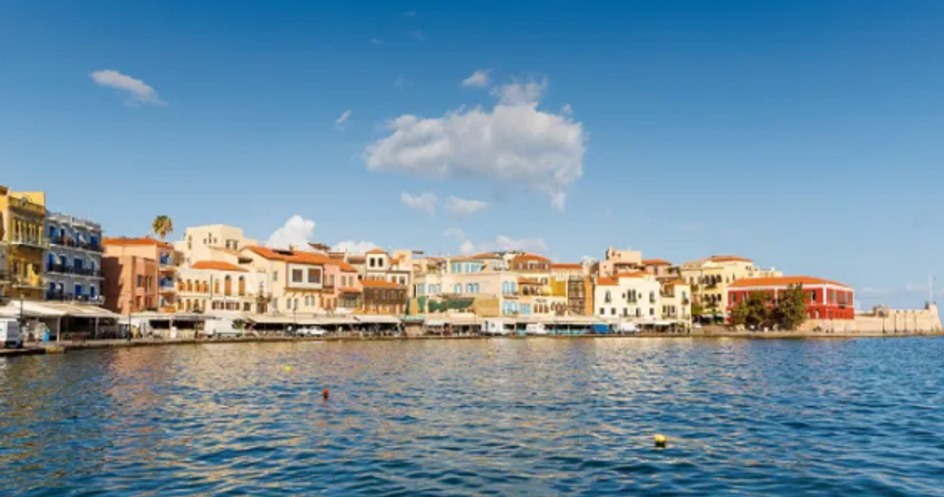Emergjencë në një anije në Greqi, vdes turisti
