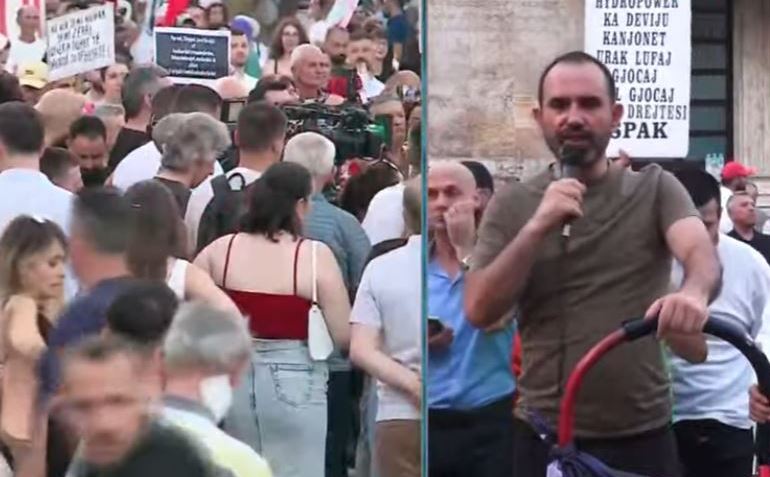 “Snezhana Paunoviç tha se do bënte spastrim etnik ndaj shqiptarëve”- Aktivisti Ilir Xhemalaj: Rama nuk ka bërë ende një deklaratë! Ky shesh shpall non grata atë, ministren serbe dhe Vuçiçin