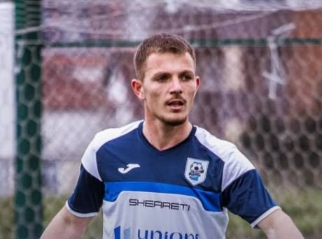 Sefa mbetet besnik i Dinamos
