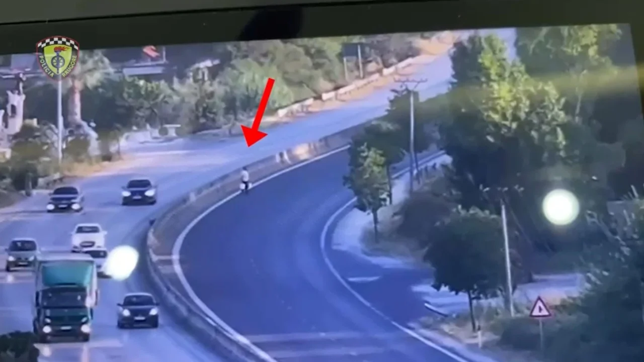 Policia e Fierit publikon masat e reja ndaj këmbësorëve, apel për përdorimin e mbikalimeve