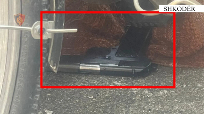 Parandalohet tragjedia në Shkodër  I plagosën vëllanë me thikë  41 vjeçari tenton të hakmerret ndaj autorit  arrestohet nga policia