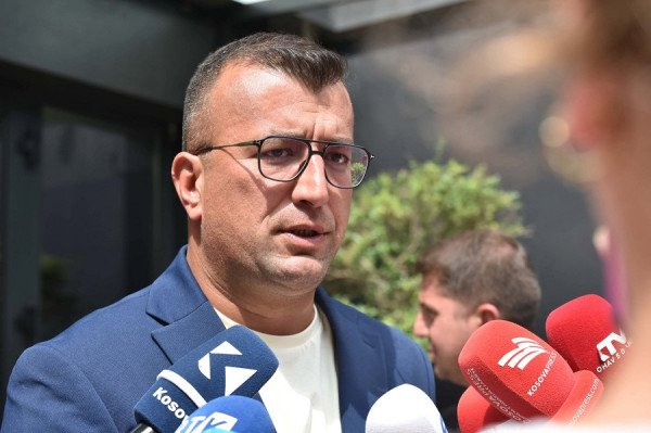 ​Ferati për raportimet për marrëveshje me VV-në: Krejtësisht propagandë
