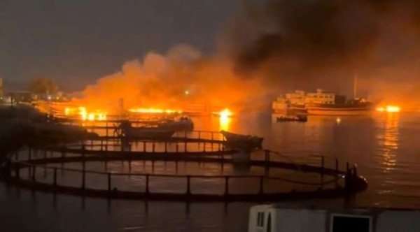 SHBA sulmon Iranin, bombardohet qyteti më i rëndësishëm tregtar dhe detar në Hormuz