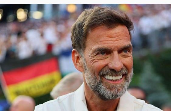 Klopp i del në mbrojtje selektorit të Anglisë