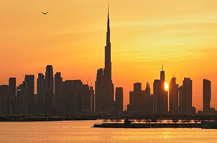 Sulme të reja iraniane? Shpërthime dëgjohen mbi Dubai, autoritetet japin sqarime