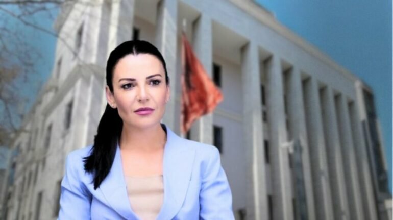 “Rrezikon deri 35 vite burg”/ Adriana Kalaja për dosjen “Balluku”: Prokurori Prençi duhej të dorëzonte dosjen brenda prillit. Nga marsi s’ka asnjë veprim për heqjen e imunitetit