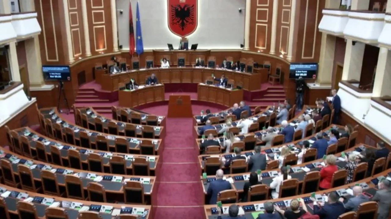 Seanca e sotme parlamentare, Partia Demokratike bojkoton sërish. Zbardhet rendi i ditës