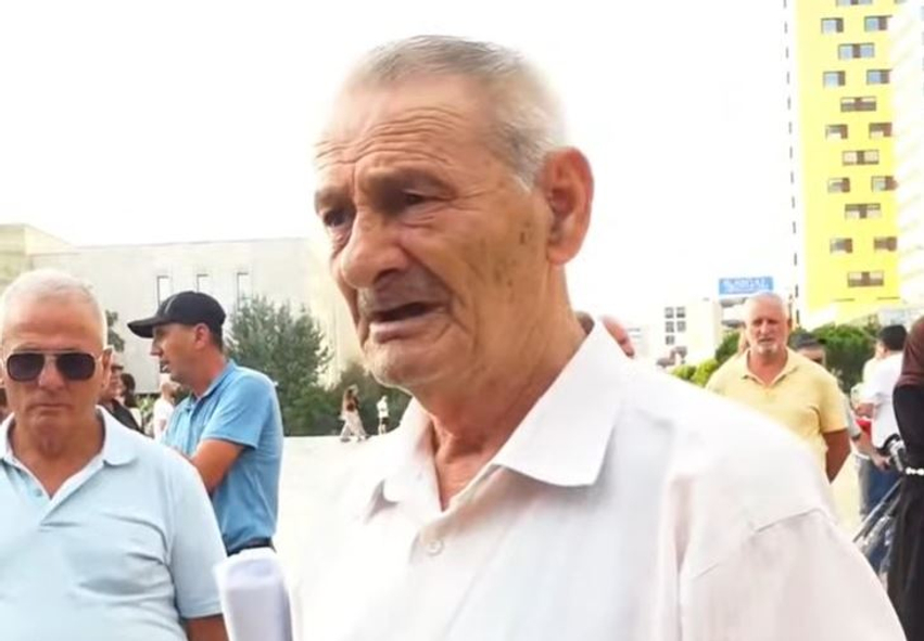 “Dua lekët e kompensimit”/ I moshuari nga Vlora: Ja pse protestoj