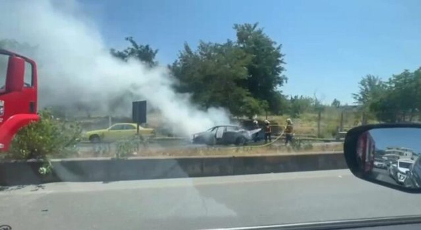Shkrumbohet nga flakët makina në Tiranë