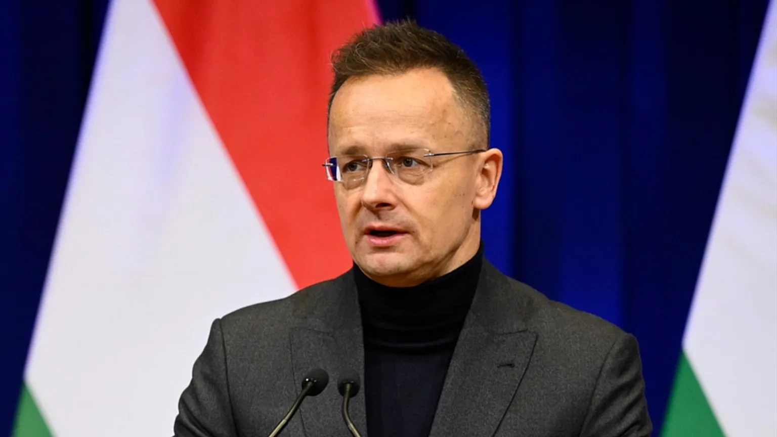 Hungaria nis hetimet për ish-ministrin e Jashtëm Szijjártó, Magyar: Ka pasur marrëdhënie të ngushta me Rusinë