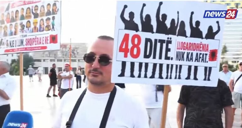 “Nëse nuk protestojmë Rama bëhet mbret”/ Qytetari: Kam dalë edhe për ajrin, gjithçka është katastrofë