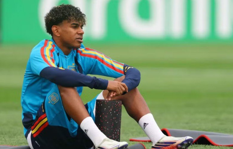 Laporta: Messi krenaria, Yamal e ardhmja