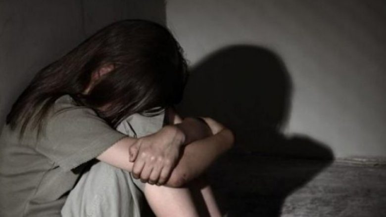 Arrestohet një burrë në Prishtinë, dyshohet se sulmoi vajzën e tij