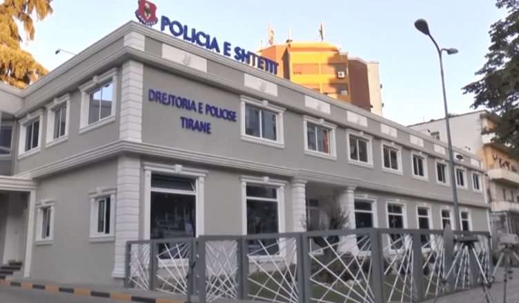 Organizonte transportimin e emigrantëve të paligjshëm, arrestohet në Rinas 34-vjeçari egjiptian