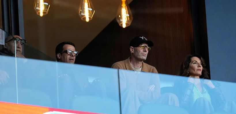 Media franceze: Zinedine Zidane merr timonin më 1 shtator