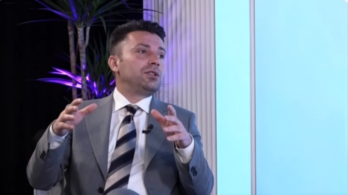 Pas pezullimit të negociatave, Rrustemi: Ja me kë po komunikojmë në LDK