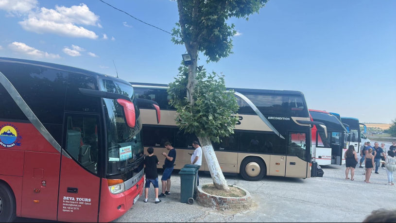 Lajm i mirë, nis qarkullimi i shpejt i mërgimtarëve në zonat kufitare 