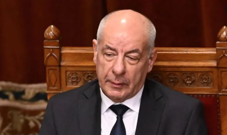 Presidenti i Hungarisë jep dorëheqjen pas amendamentit kushtetues, opozita ndryshon balancat politike