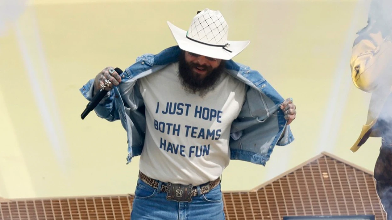 Post Malone dërgoi një mesazh në finalen e Botërorit përmes bluzës së tij