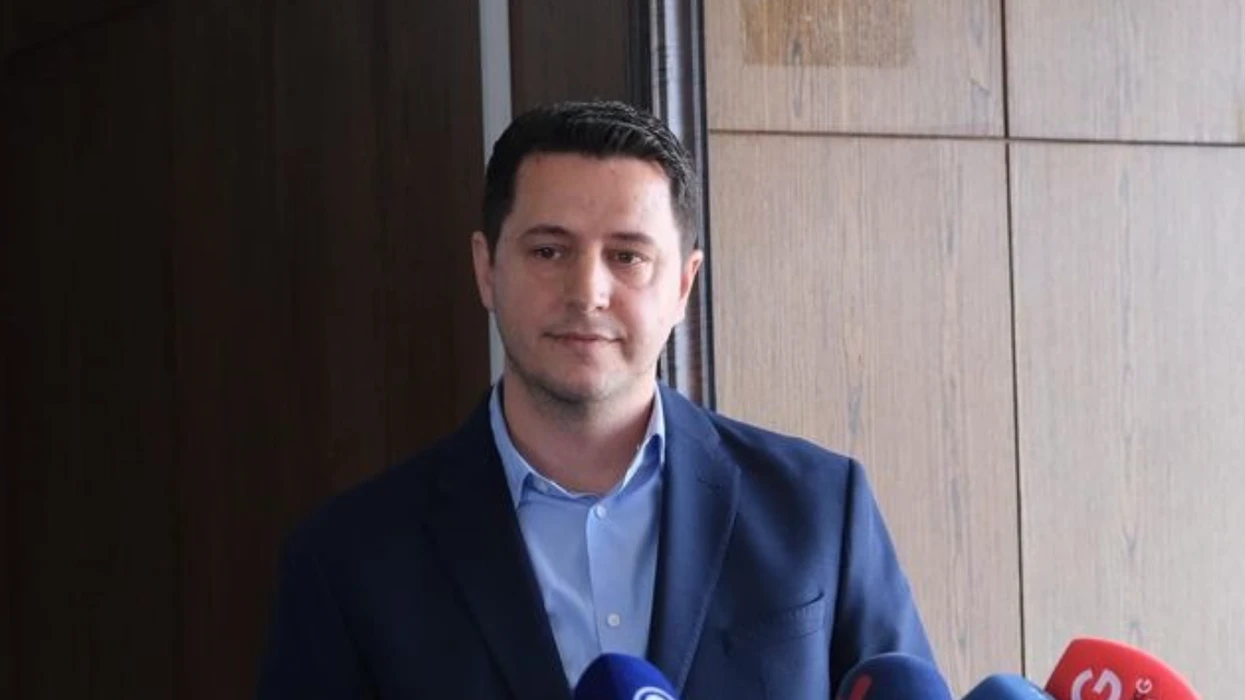 Limani: Pezullohet drejtoresha e 