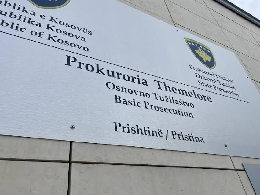 Rasti  Capat   Sekiraqa   caktohet shqyrtimi fillestar në mungesë për dy të pandehur të cilët janë ende në arrati