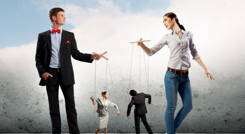 Mënyrat më të mira për të zbuluar një person manipulues