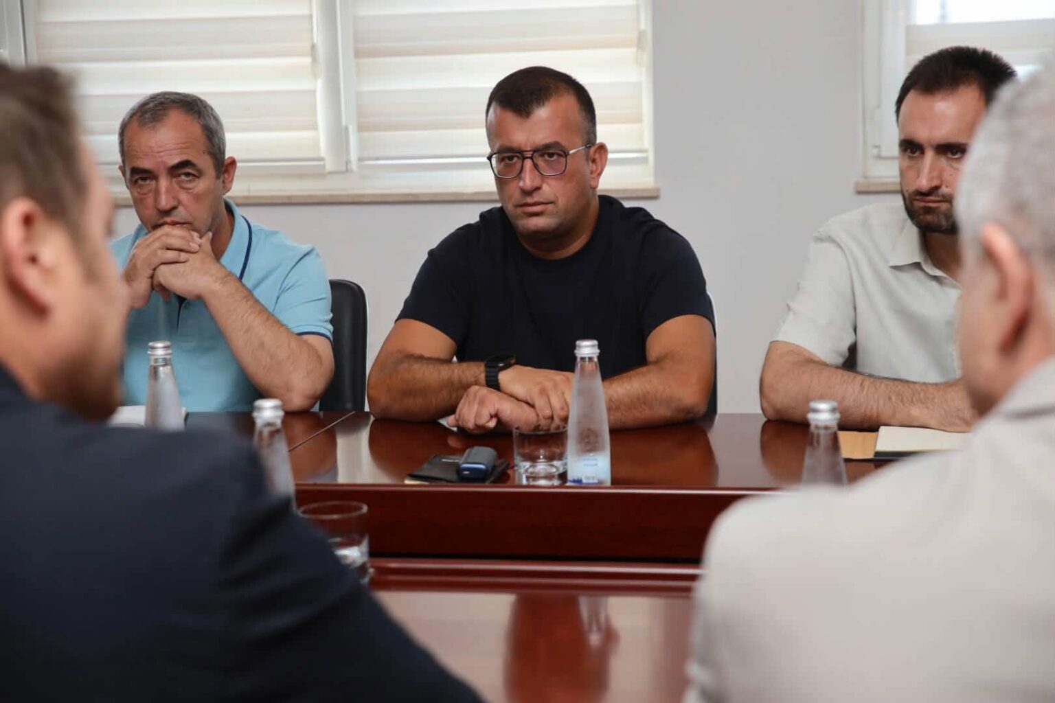 Ferati: Brenda shtatë ditësh i vlerësojmë dëmet nga breshëri në Istog 