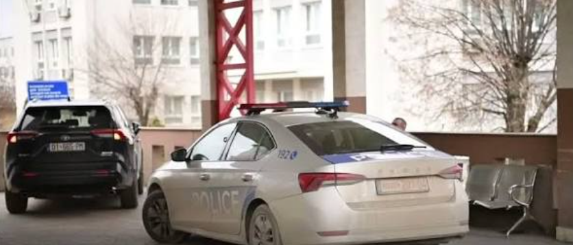 Aksidenti tragjik në Komoran/ Tre të lënduarit në QKUK, njëra vajzë futet në operacion