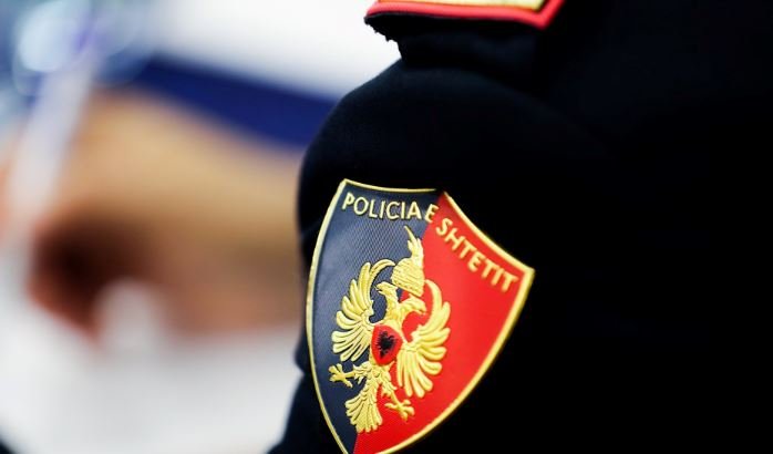 Grabitje në një postë private në Yrshek/ 3 persona marrin 3 pako, policia dyshon për sende të jashtëligjshme